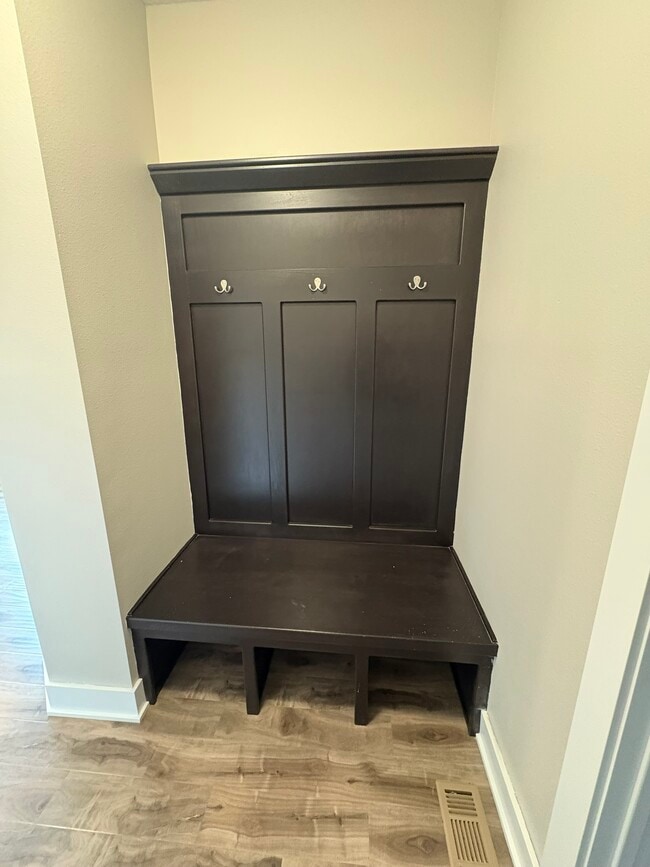 Building Photo - 16314 Springbrook Trl