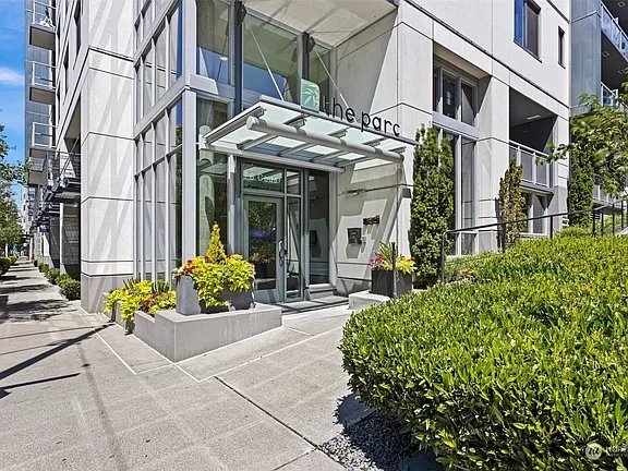 76 Cedar Entry - 81 Clay St