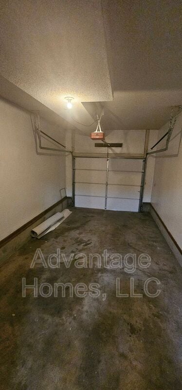 Building Photo - 11905 W 117th Terrace