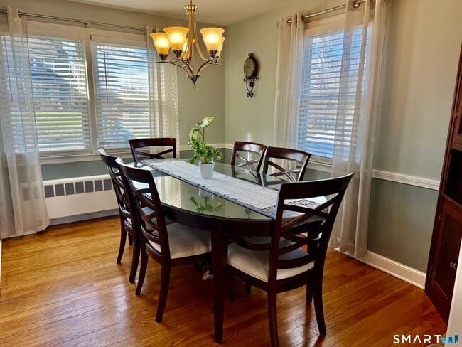 Building Photo - 177 Montowese Ave