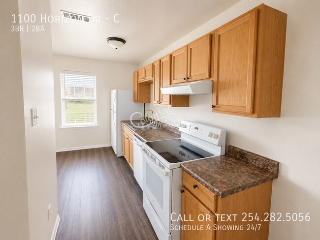 Building Photo - 1100 Horizon Dr