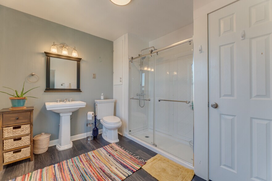 Building Photo - 5236 NE 18th Ave