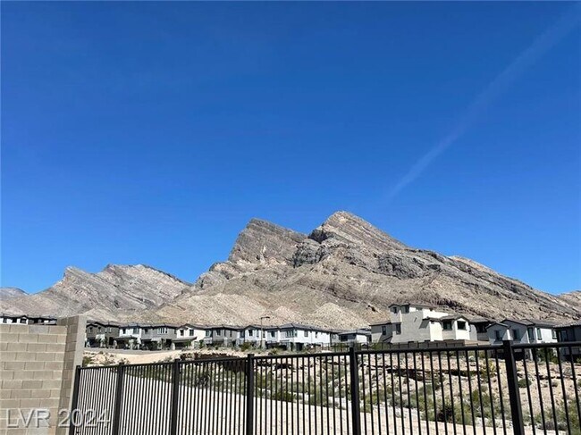 Building Photo - 11622 Hatchling Ave