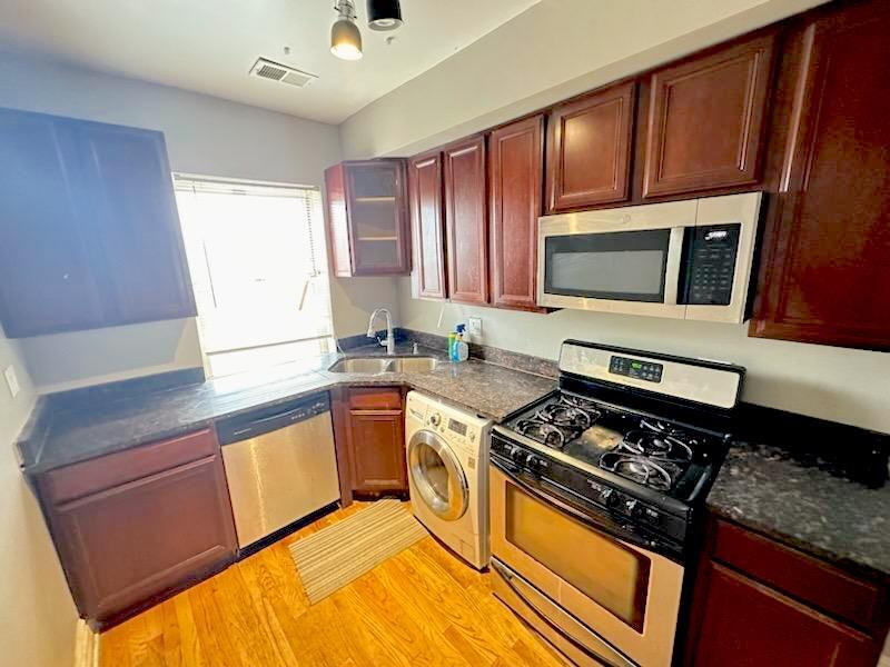 Building Photo - 40 N Menard Ave