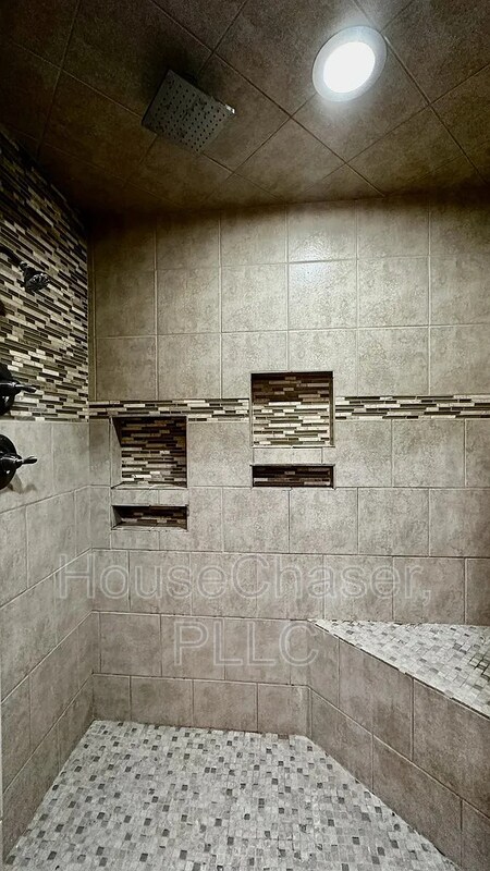 Building Photo - 611 Ironton Ave