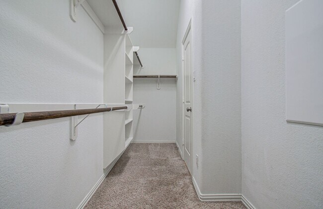 Building Photo - Spacious 4 Bed, 2 Bath Home Zoned to Tomball ISD