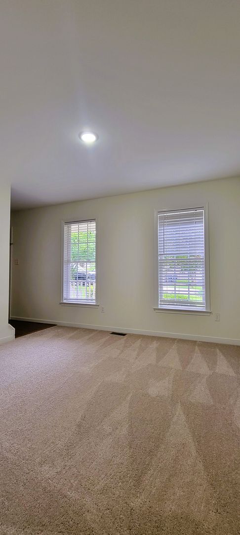 Building Photo - 12351 Grove Pl
