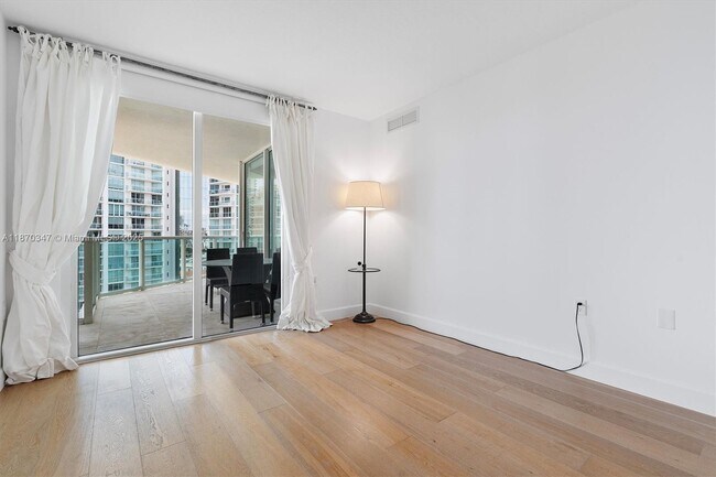 Building Photo - 200 Sunny Isles Blvd