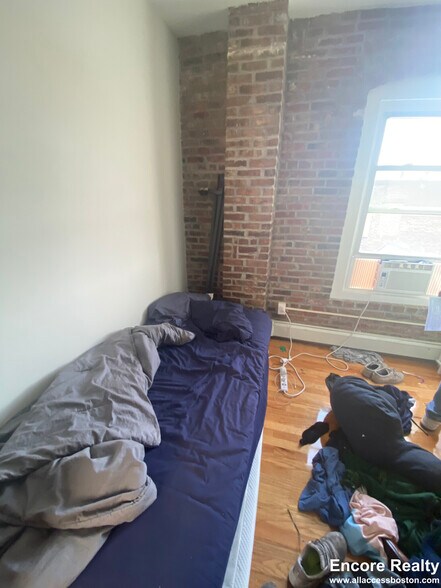 Primary Photo - 28 Fleet St