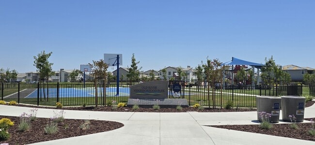 Building Photo - 3217 Shrute Dr