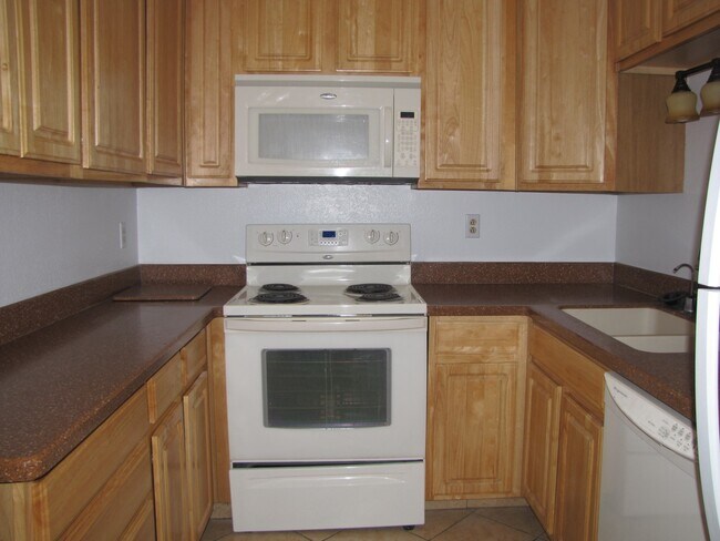 Building Photo - 2753 W Anklam Rd
