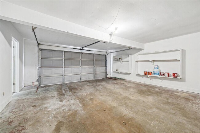 Building Photo - 5779 Easthampton Dr