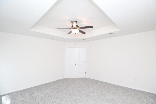 Building Photo - 5605 Peach Dr