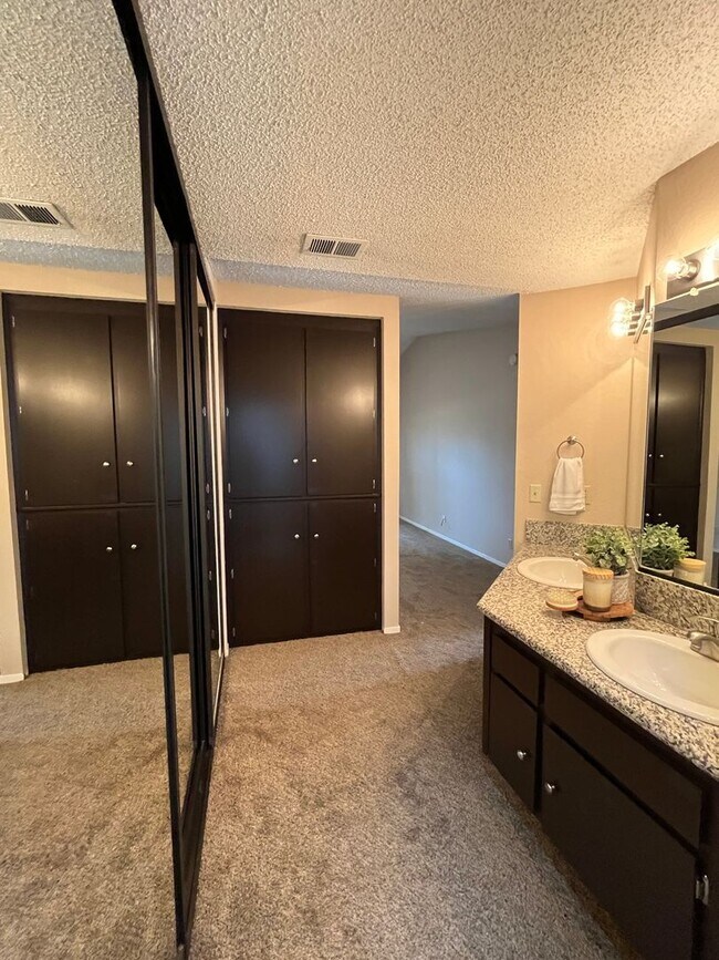 Building Photo - 3 Bedroom Home Coming Soon!