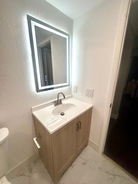 Building Photo - 2328 N Bristol View Ct