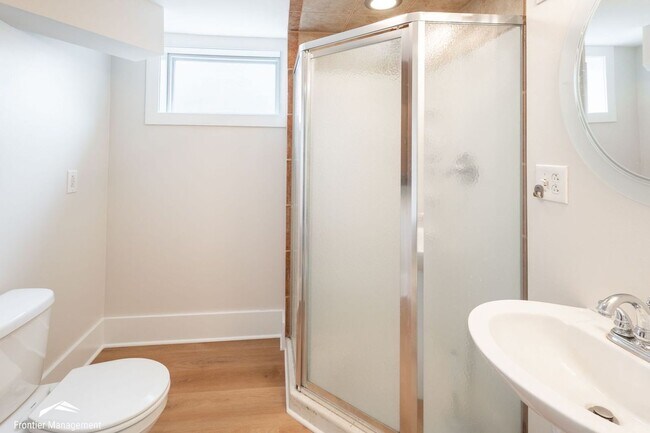 Building Photo - 1112 Woodland St