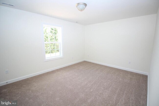 Building Photo - 83 Cherry Blossom Ct