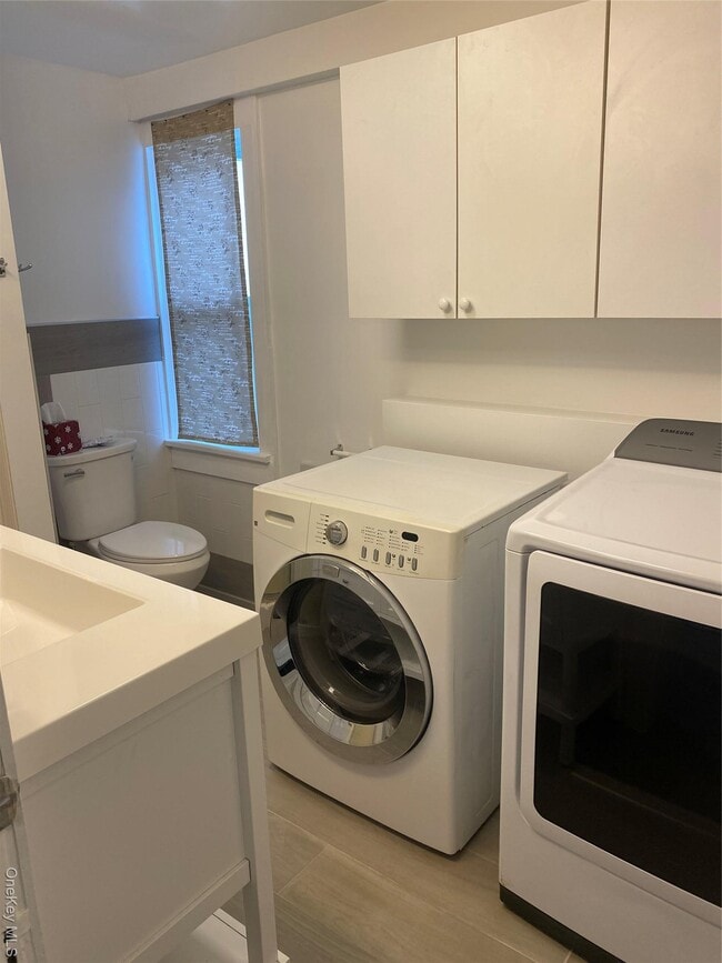 Building Photo - 81 South St