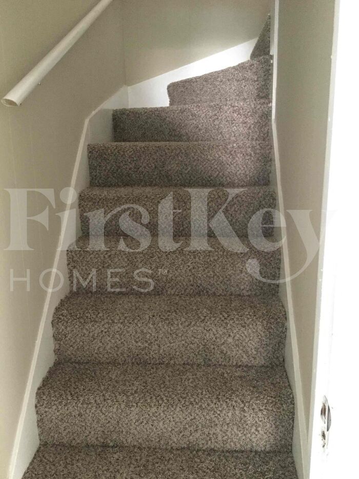 Building Photo - 123 Keller Ave