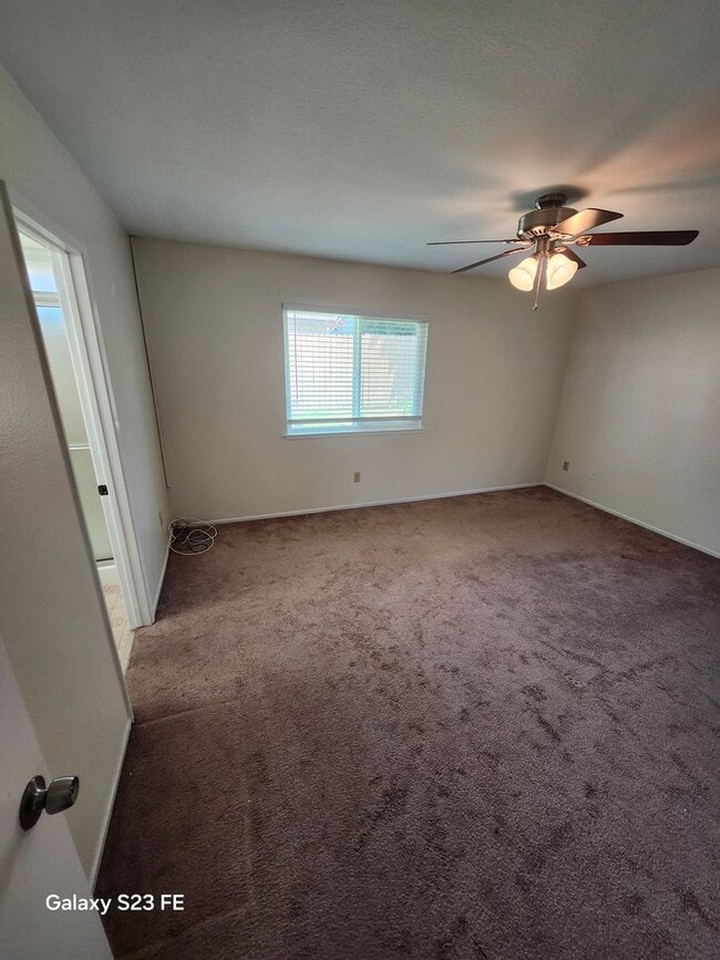 Building Photo - Single-Story home in Chino ready for you to move right in!
