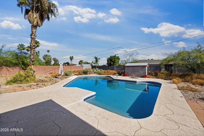 Building Photo - 4213 E Sahuaro Dr