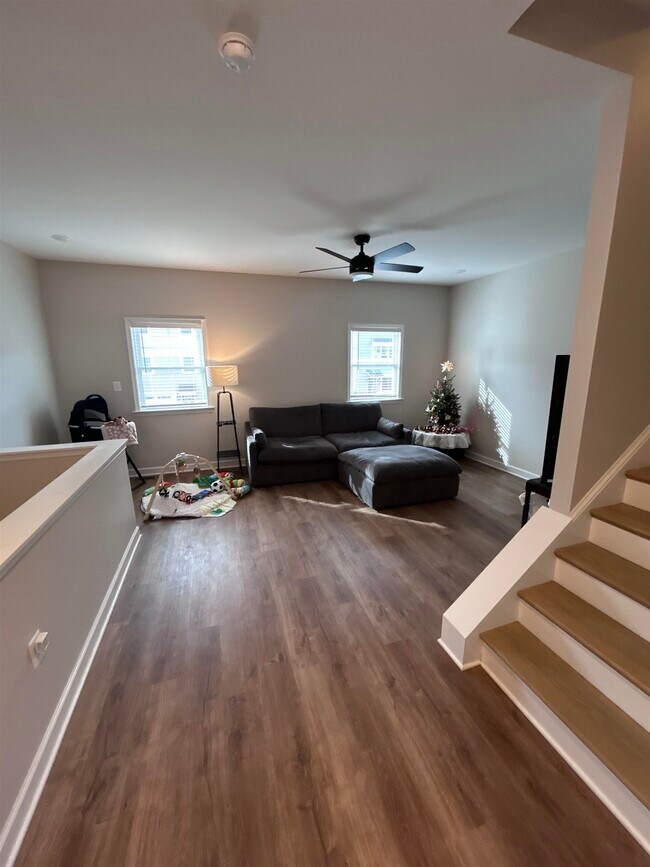 Building Photo - 1441 DERBY Dr