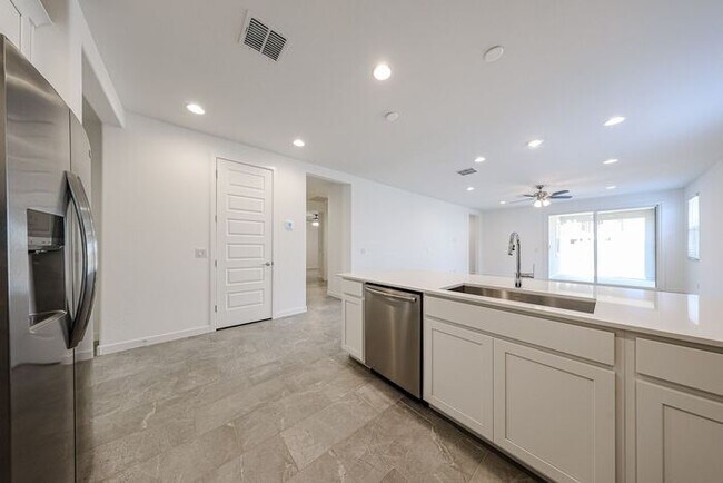 Building Photo - NEW 5 Bedroom 3 Bathroom Home Available fo...