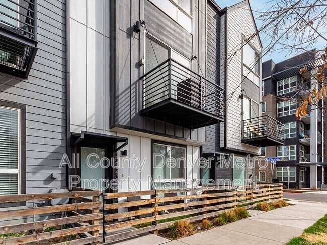Building Photo - 5523 W 10th Ave