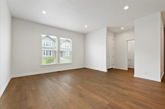 Building Photo - 11016 W Portola St