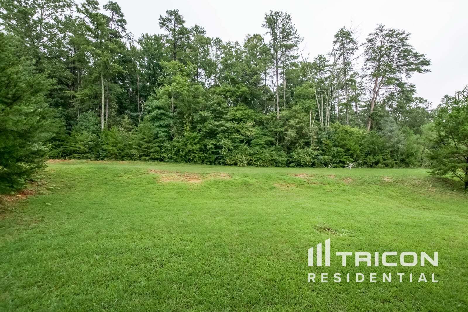 Building Photo - 6135 Sid Crane Dr