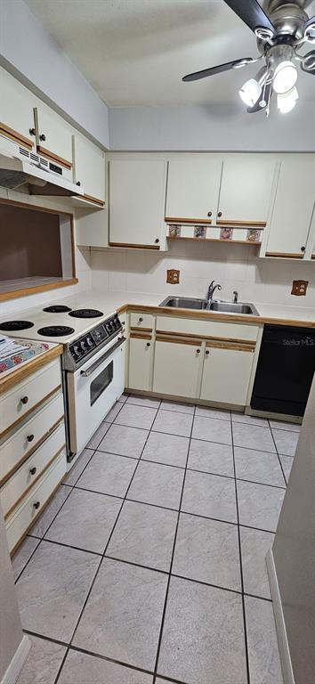 Building Photo - 2227 Margarita Ct