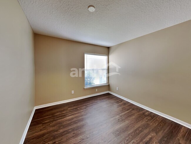 Building Photo - 1461 Whooping Dr