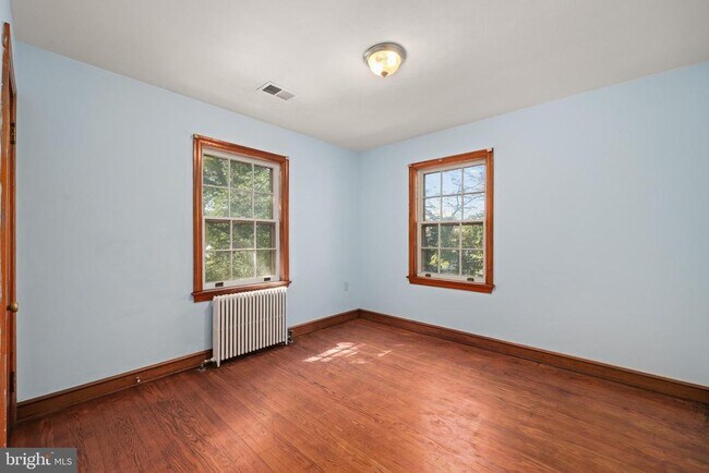 Building Photo - 13206 Occoquan Rd