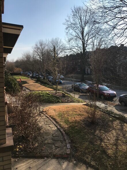 Maple Ave - 605 Maple Ave