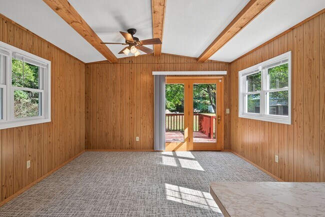 Building Photo - Acreage Property
