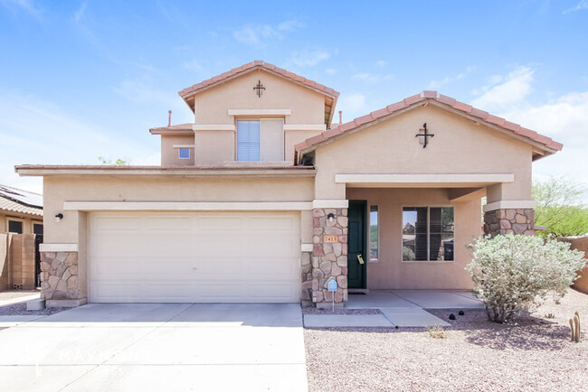 Primary Photo - Spacious 4-Bedroom with Large Backyard