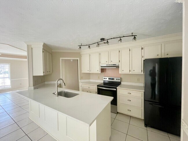 Building Photo - *MOVE IN SPECIAL* 3/2 Available for Rent in Madison! Cobblestone Subdivision