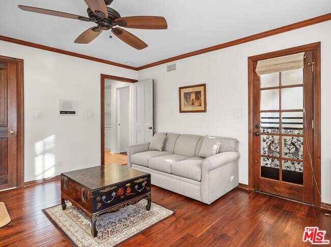 Building Photo - 4244 Avenida De La Encinal