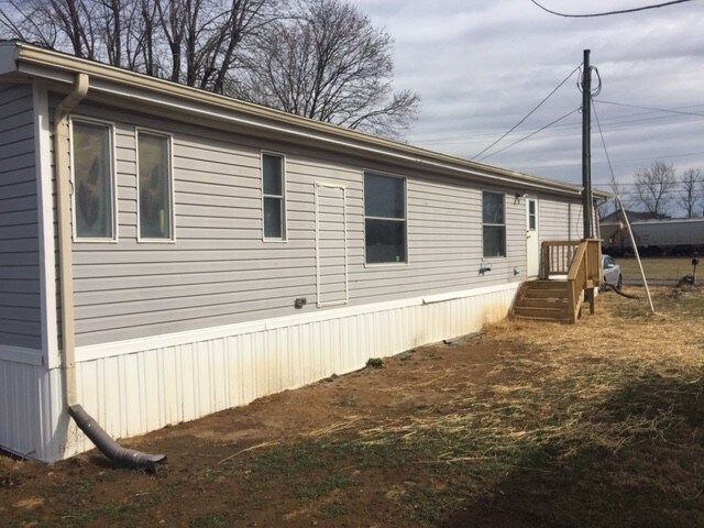 Building Photo - 126 Carlton Dr