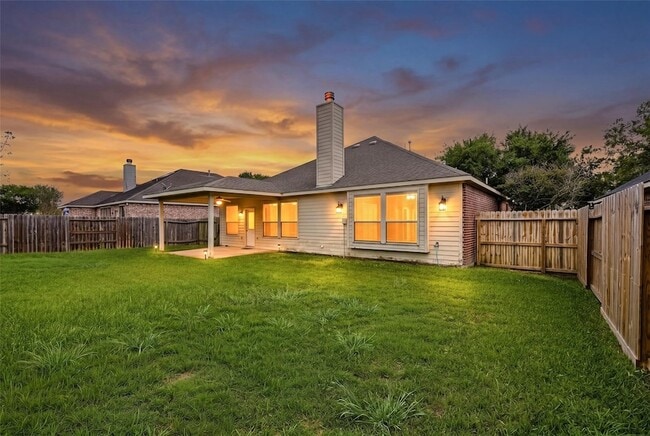 Building Photo - 18010 Timber Crossing Ln