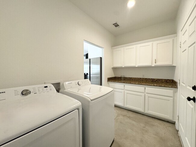 Building Photo - COMING SOON!!! 4 Bedroom / 2 Bath House with Solar in Desert Hot Springs!