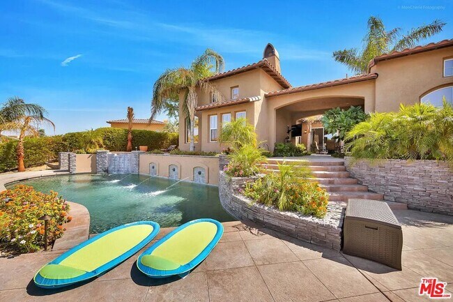 Building Photo - 14 Via Santa Velera