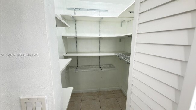 Building Photo - 403 SW 148th Ave