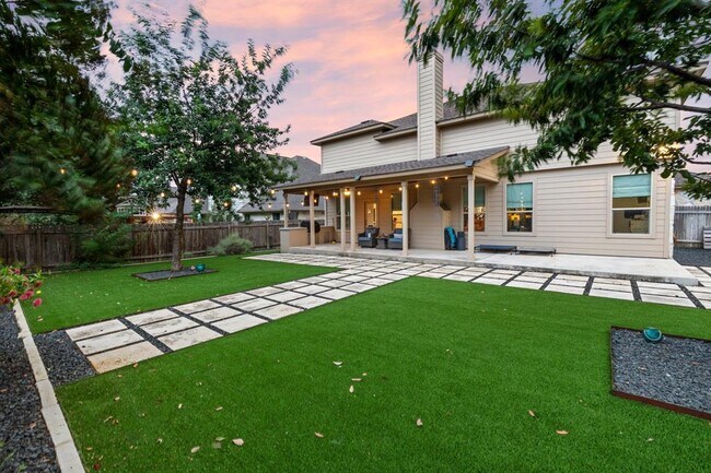 Building Photo - 208 Arrezo Ln