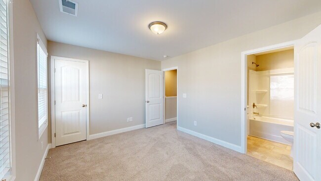 Building Photo - Cox Floor Plan