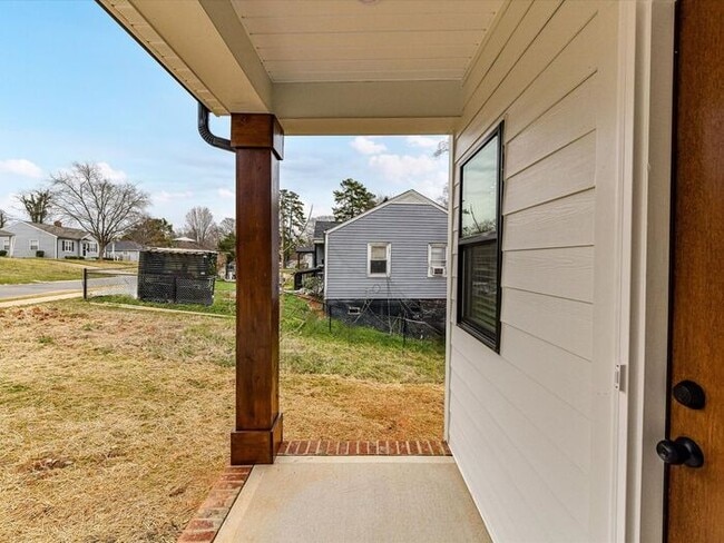 Building Photo - Brand New 4BD/2.5BA Home in Revolution Park!