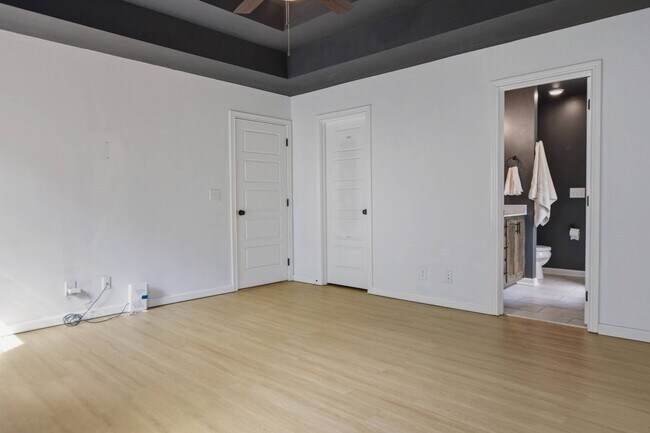 Building Photo - 732 Jodine Ann Dr