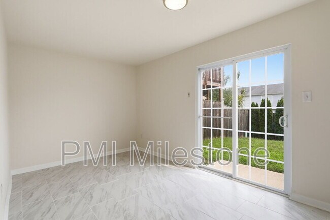 Building Photo - 75 Foal Ln