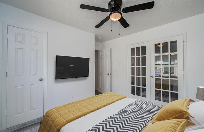 Building Photo - 4910 Comal River Loop
