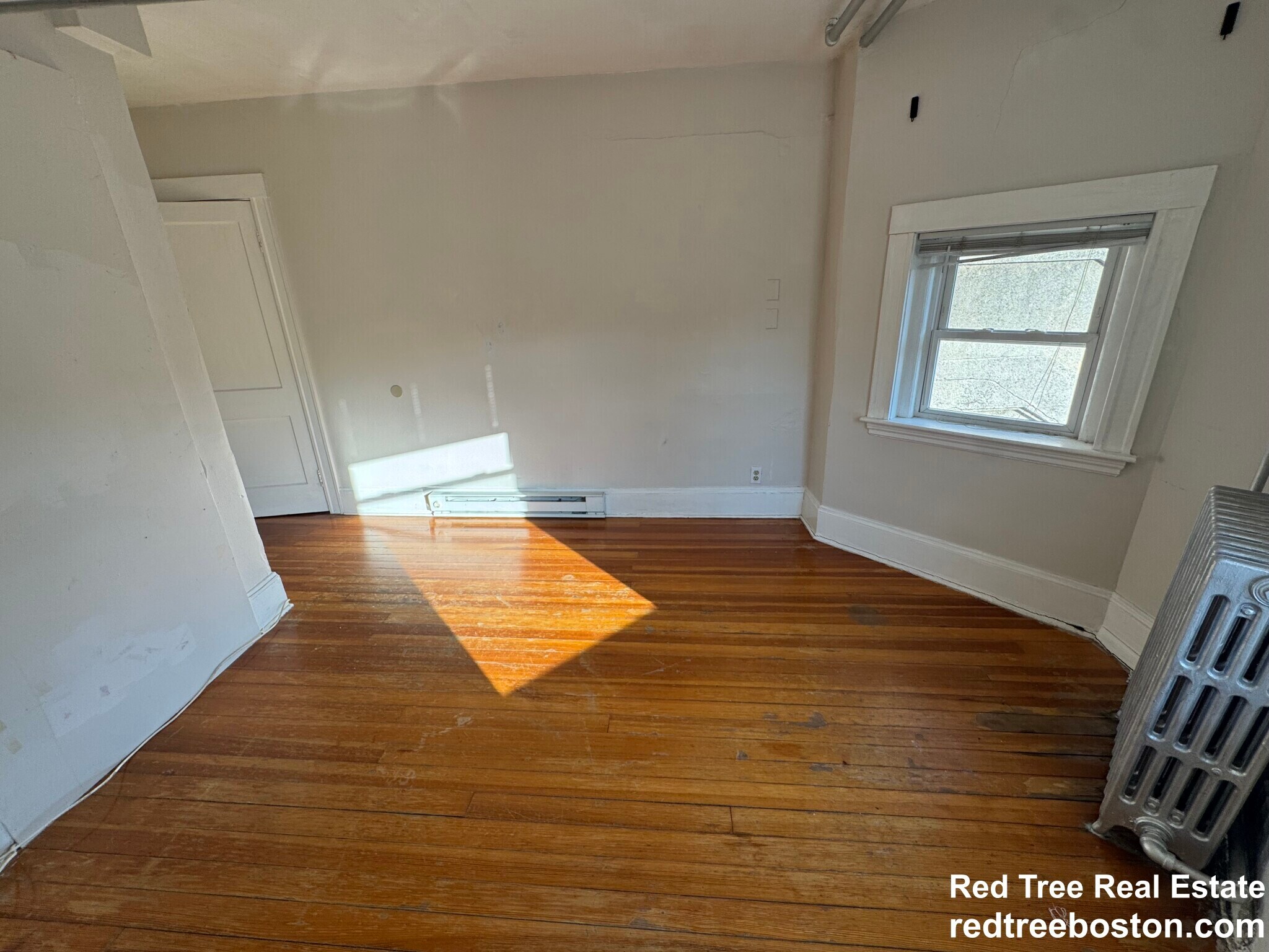 Building Photo - 1726 Commonwealth Ave